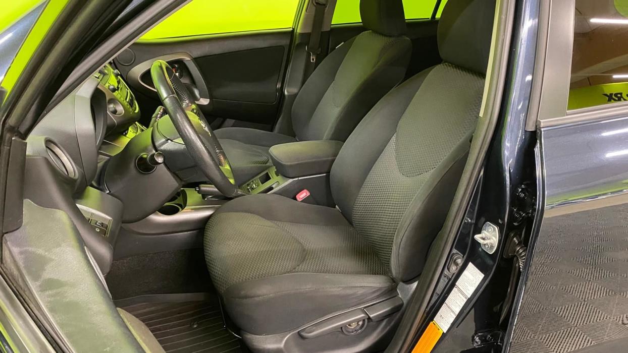 Toyota RAV4 2010
