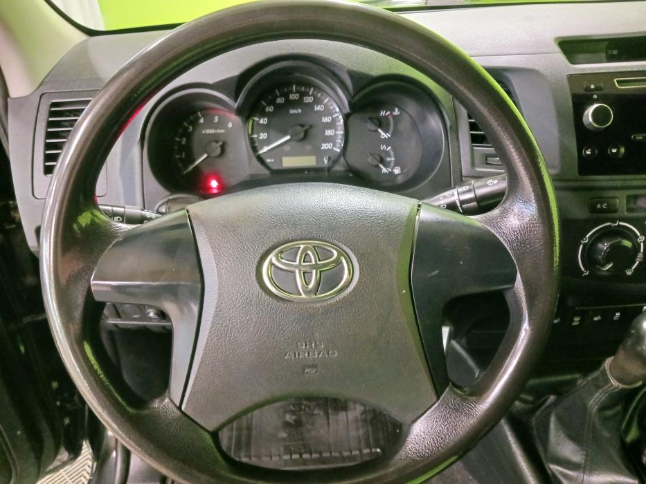 Toyota Hilux 2015
