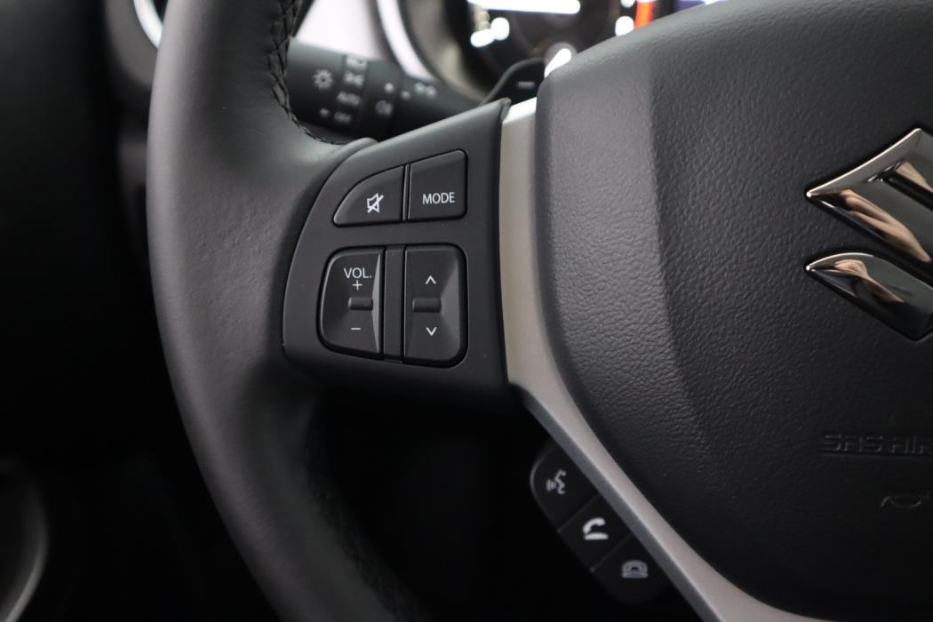 SUZUKI Vitara 2025