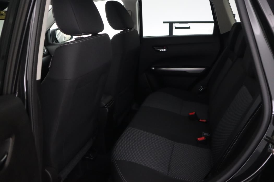 SUZUKI Vitara 2025