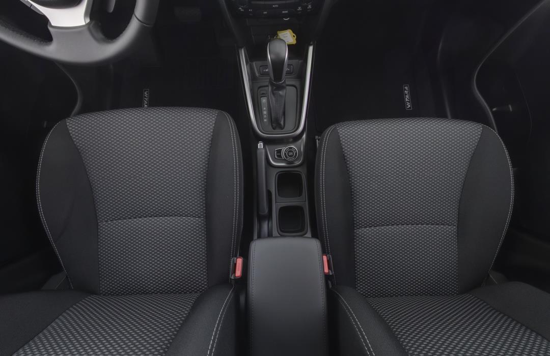 SUZUKI Vitara 2025