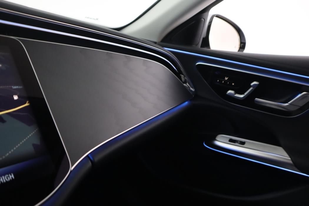 MERCEDES-BENZ E 2025