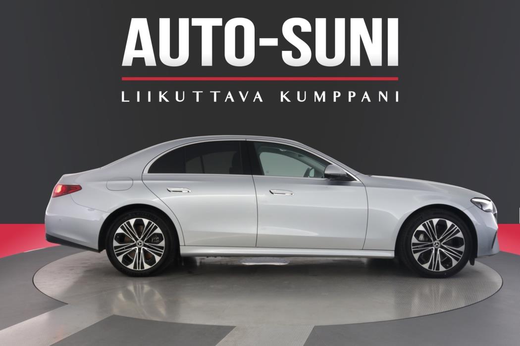 MERCEDES-BENZ E 2025