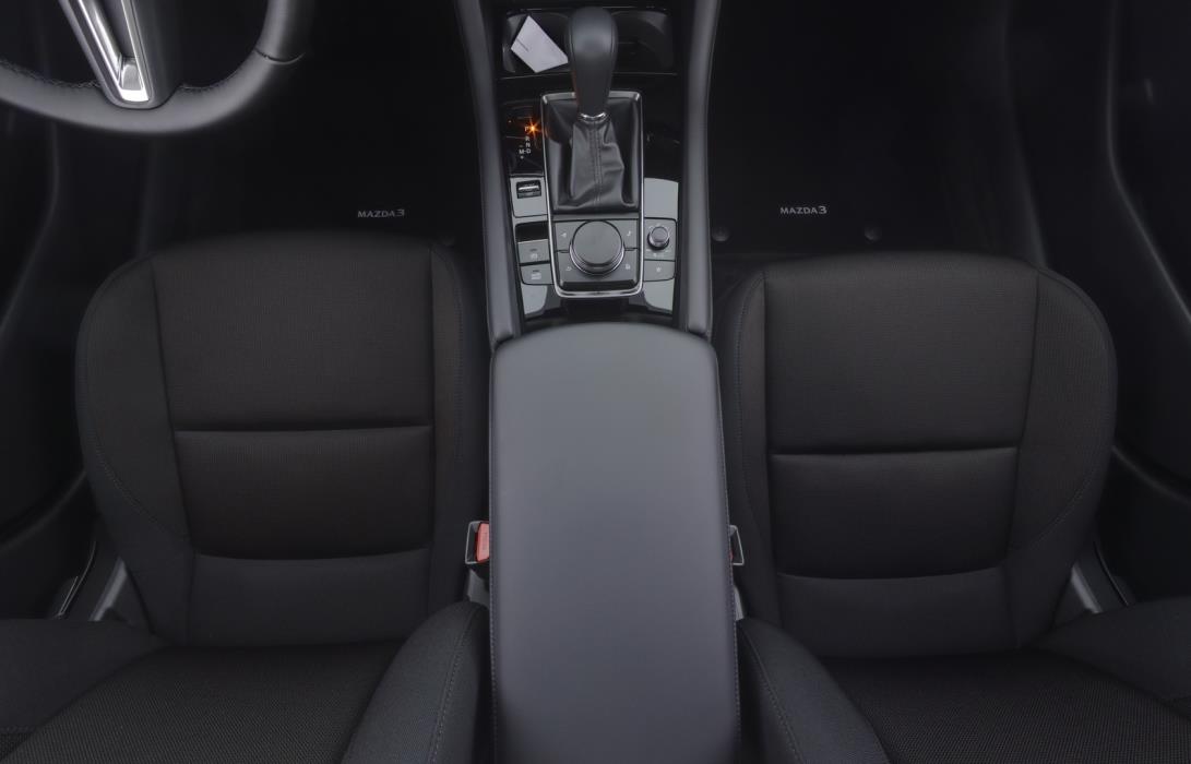 MAZDA 3 2026