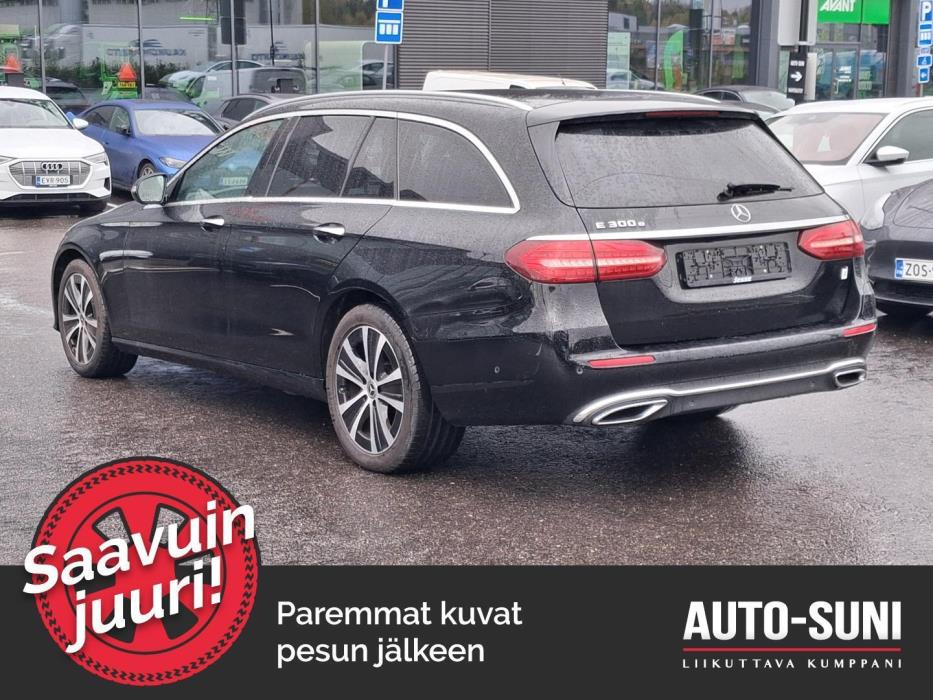 MERCEDES-BENZ E 2023