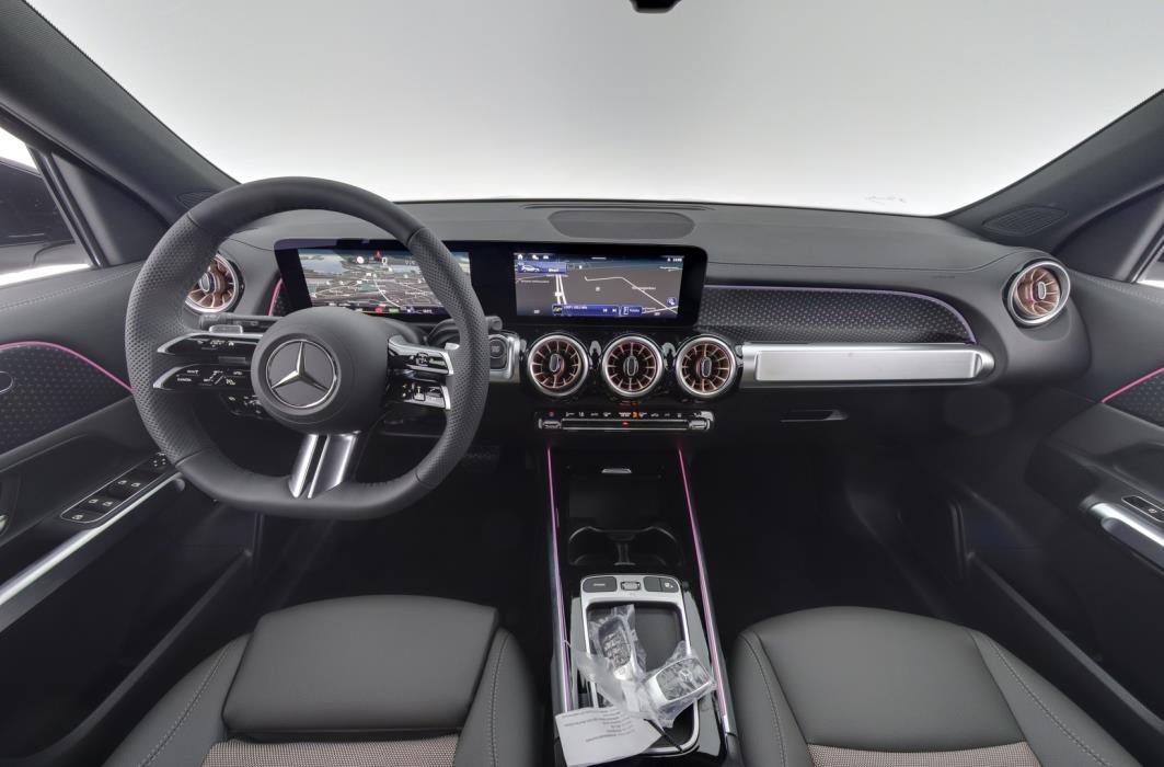 MERCEDES-BENZ EQB 2025