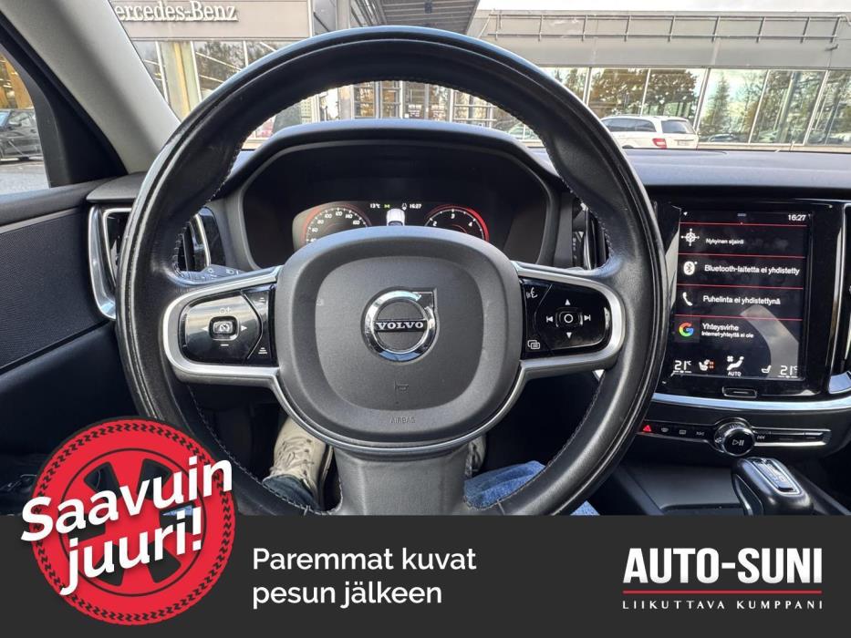 VOLVO V60 2019