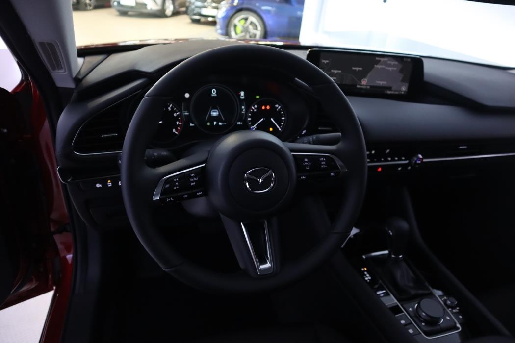 MAZDA 3 2025