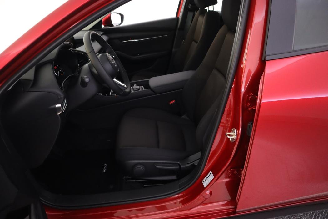 MAZDA 3 2025