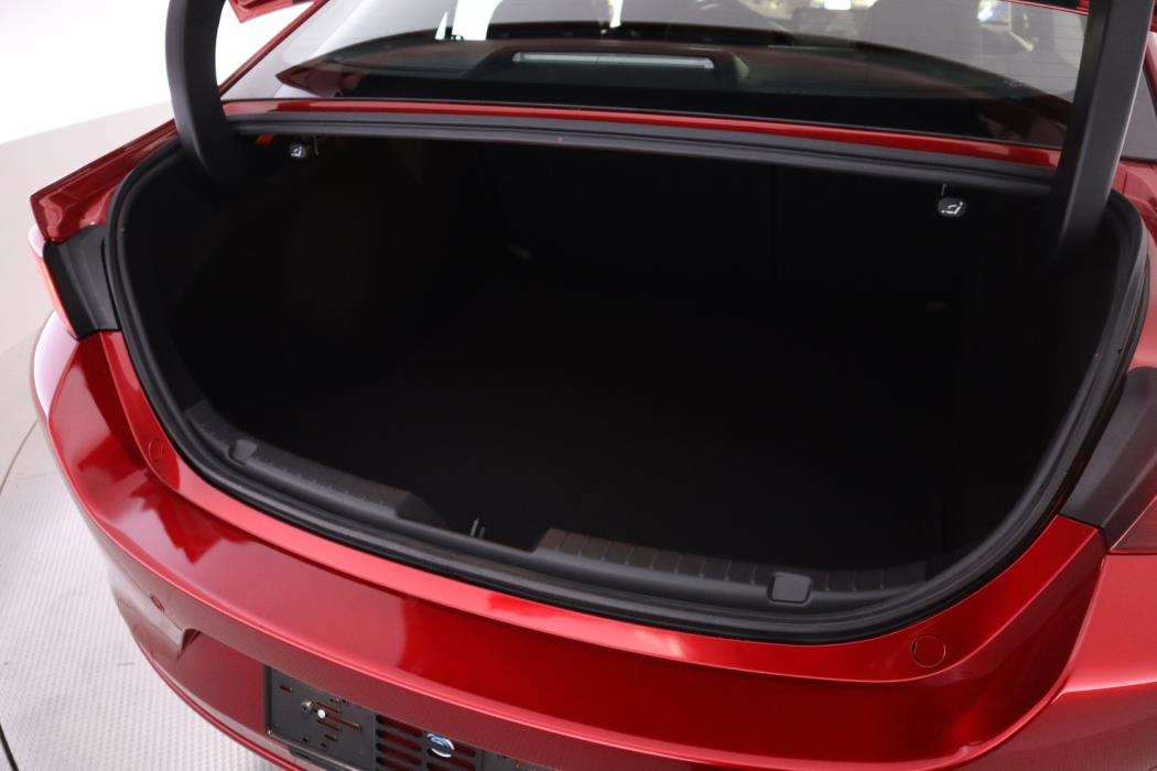 MAZDA 3 2025