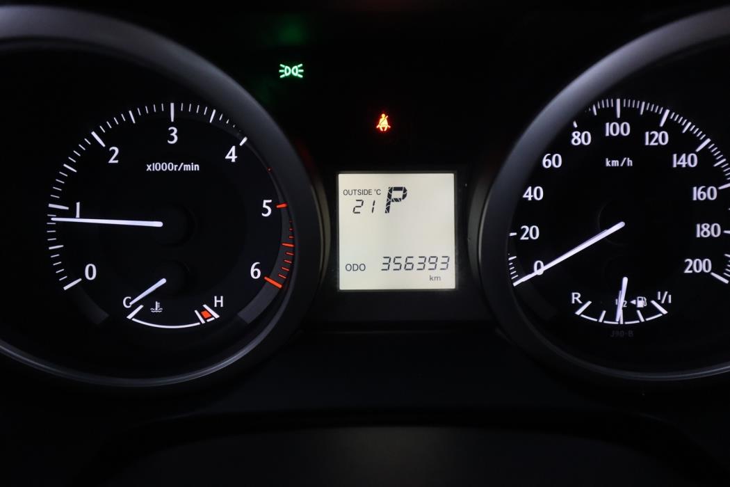 TOYOTA Land Cruiser 2010