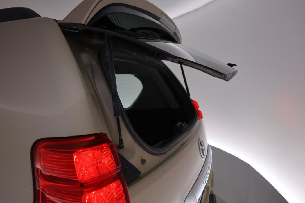 TOYOTA Land Cruiser 2010
