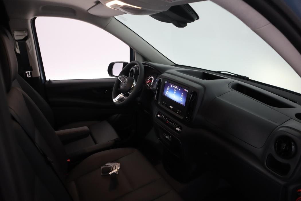 MERCEDES-BENZ Vito 2025
