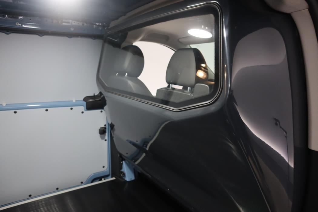 MERCEDES-BENZ Vito 2025