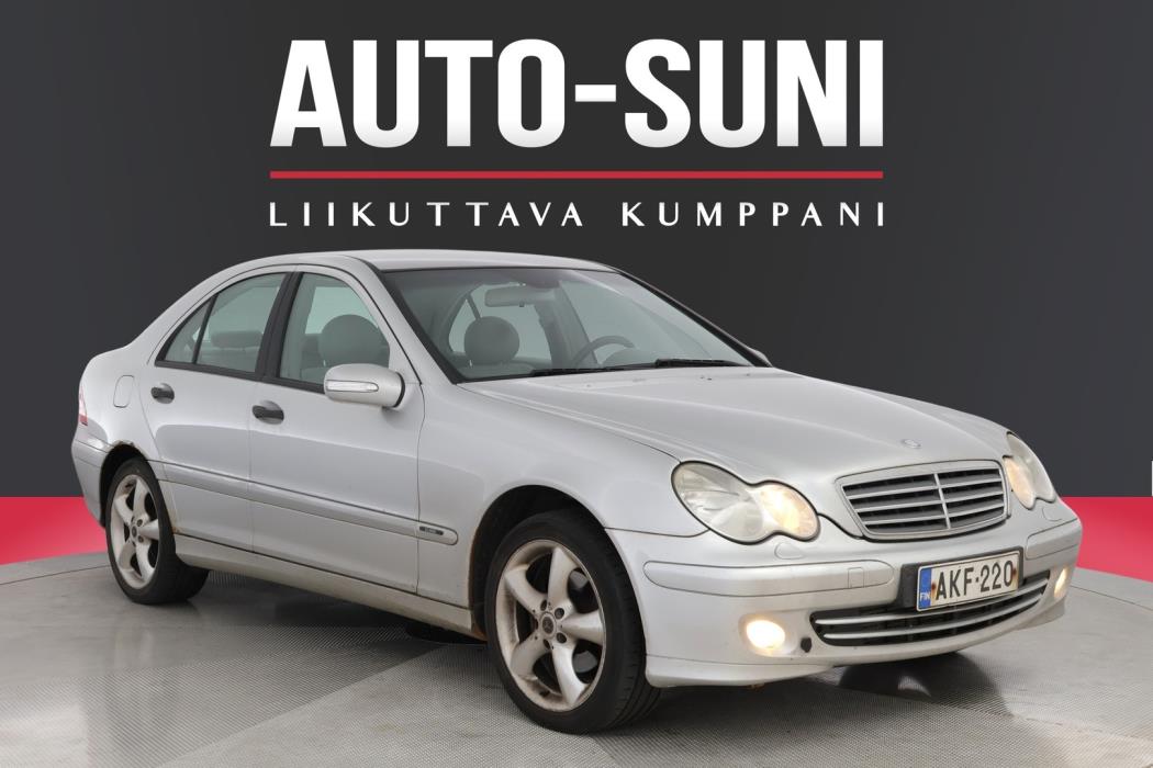 MERCEDES-BENZ C 2004