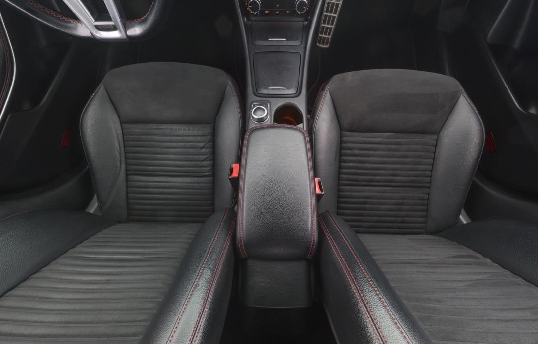 MERCEDES-BENZ CLA 2013