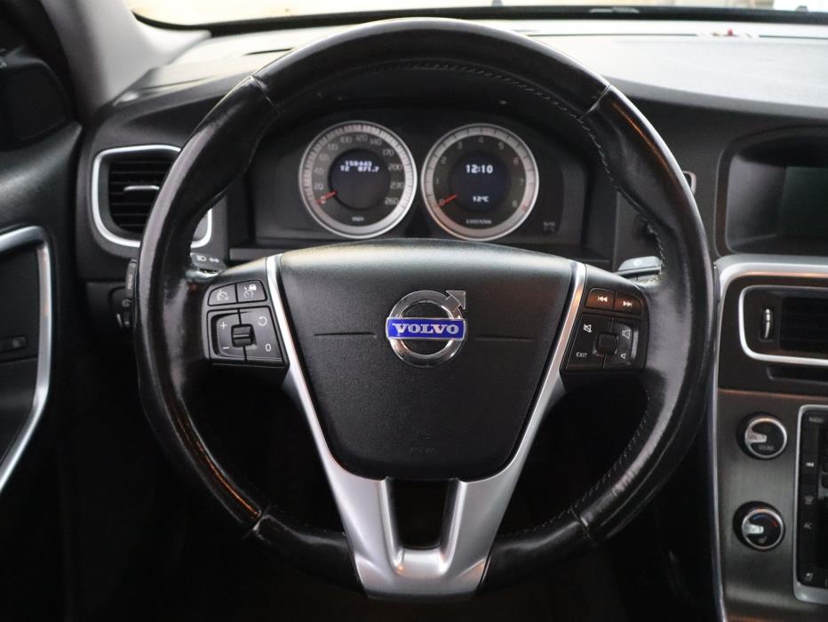 VOLVO S60 2011