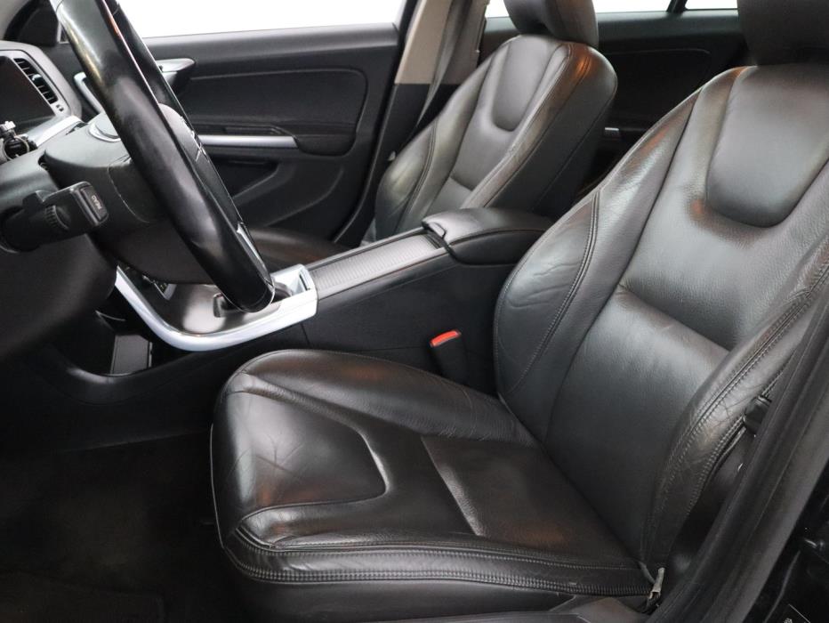 VOLVO S60 2011