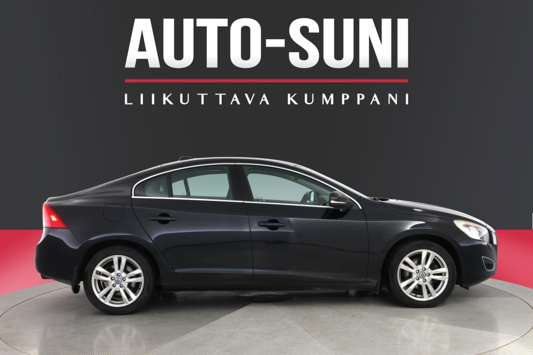 VOLVO S60 2011