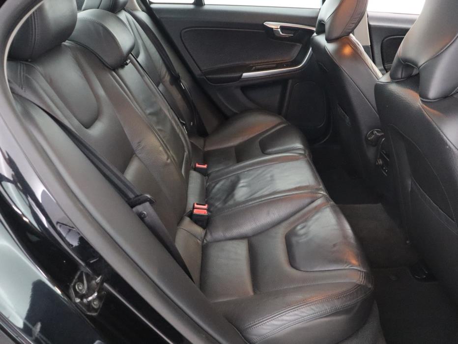 VOLVO S60 2011