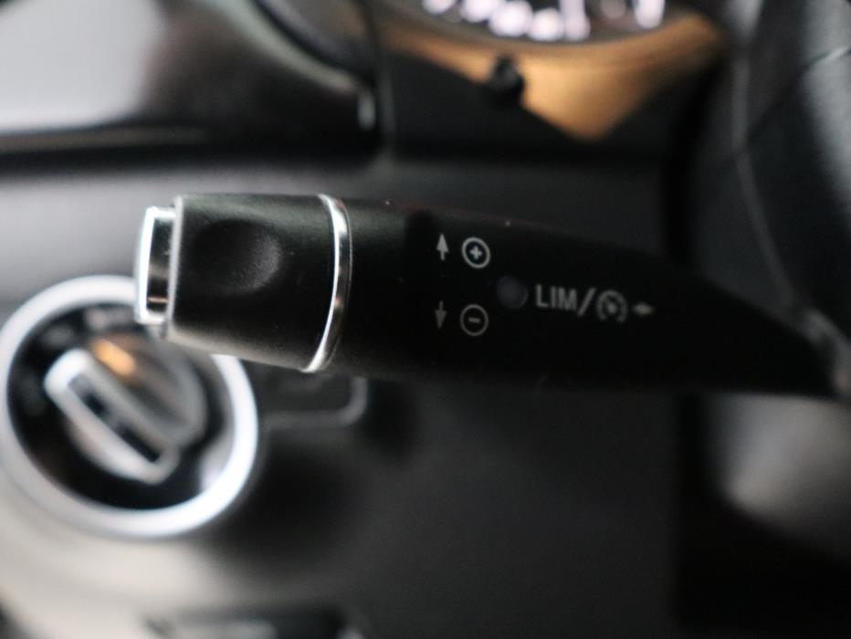 MERCEDES-BENZ B 2012