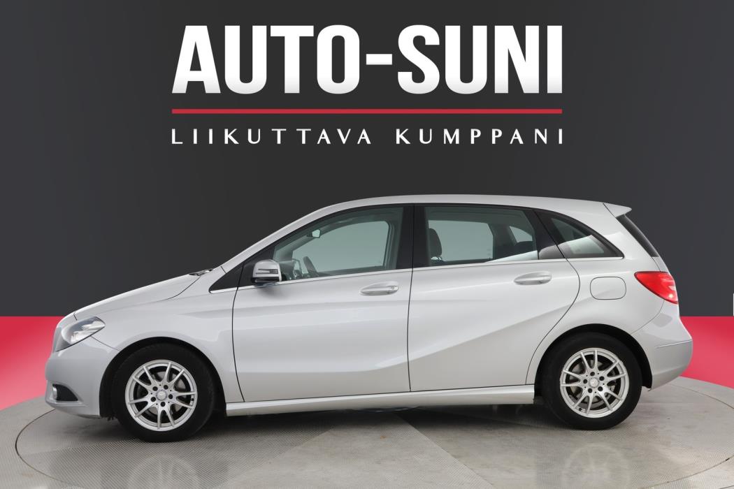 MERCEDES-BENZ B 2012