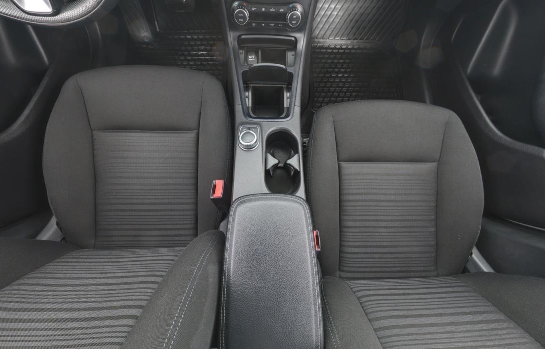 MERCEDES-BENZ B 2012