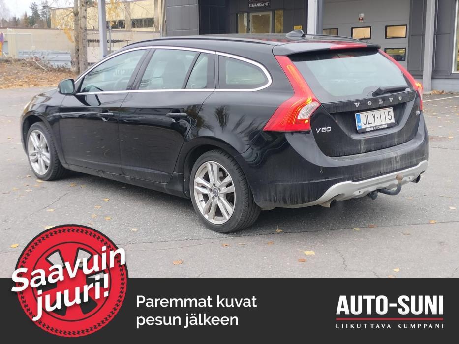 VOLVO V60 2011