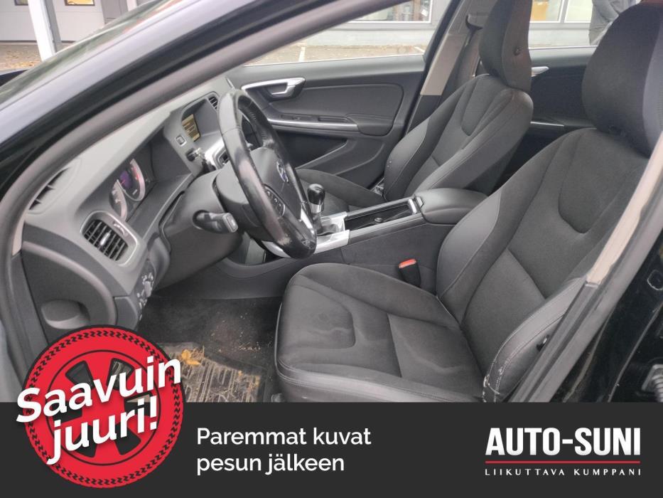 VOLVO V60 2011