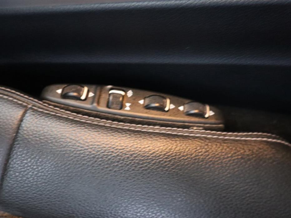 MERCEDES-BENZ E 2015