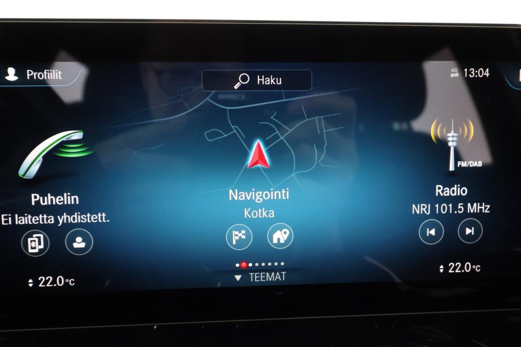 MERCEDES-BENZ EQB 2022