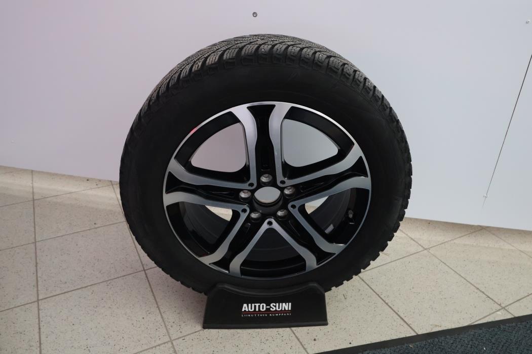 MERCEDES-BENZ EQB 2022