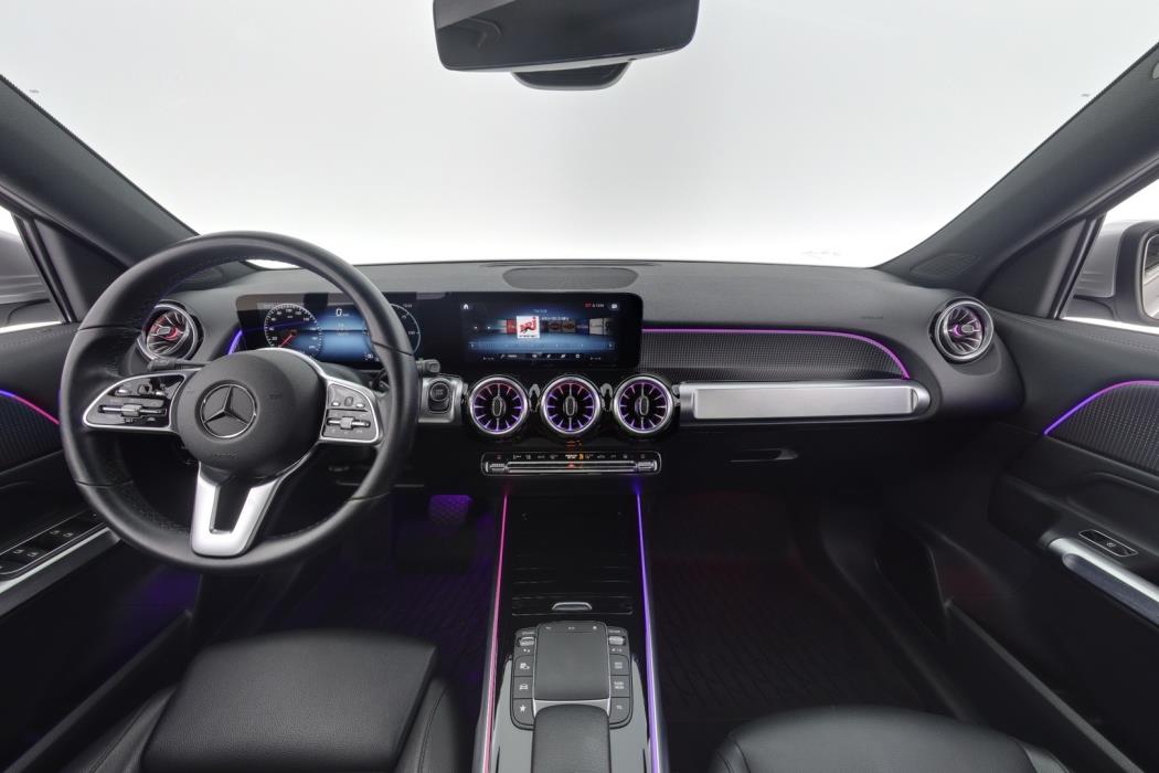 MERCEDES-BENZ EQB 2022