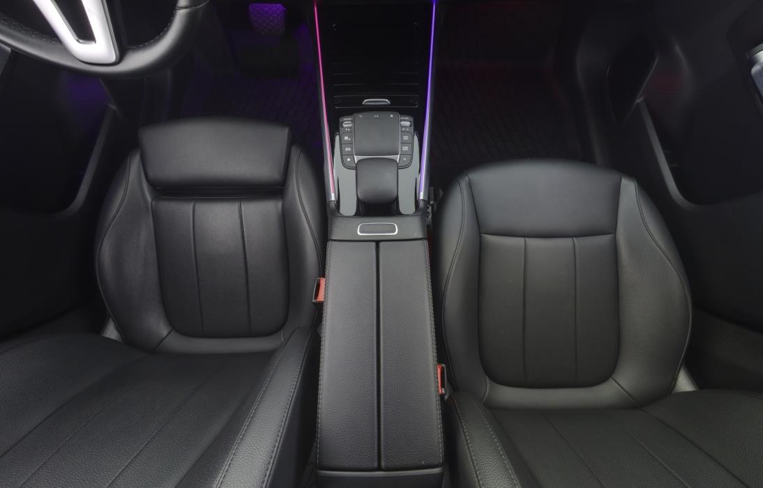 MERCEDES-BENZ EQB 2022