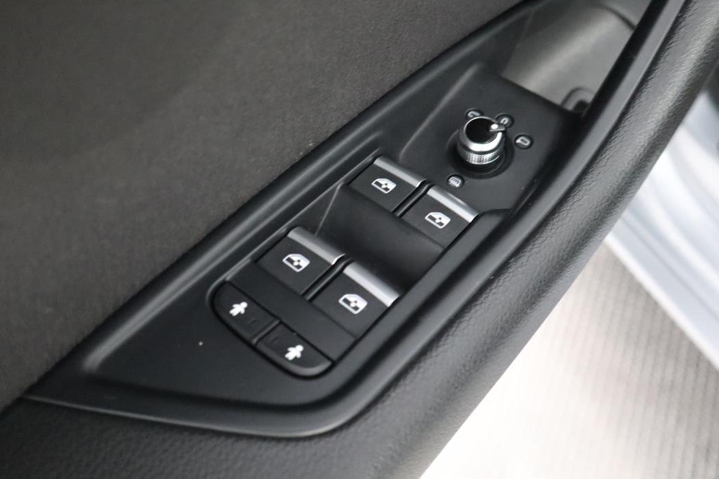 AUDI A4 2018