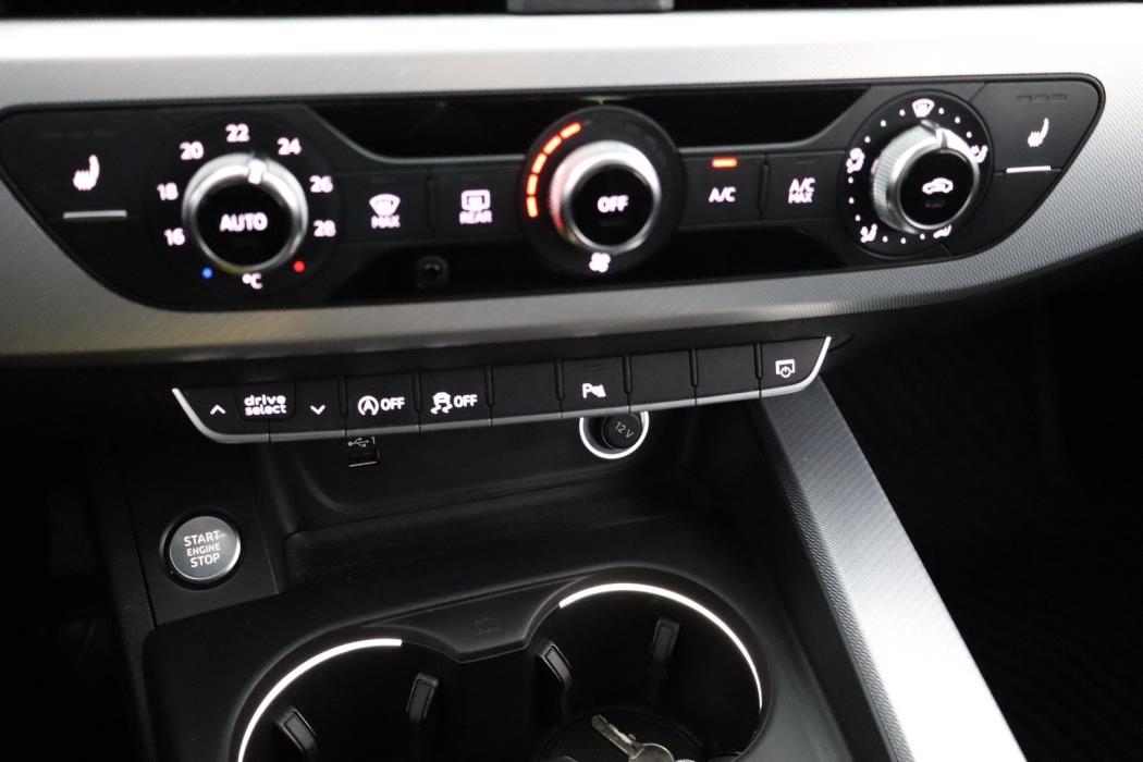 AUDI A4 2018