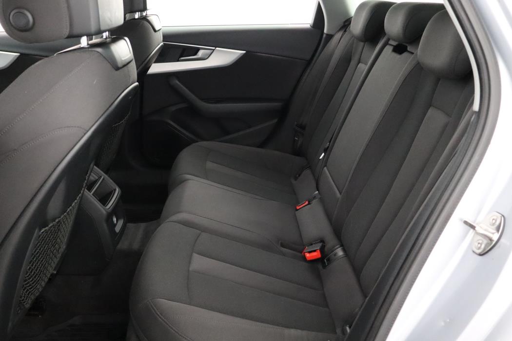 AUDI A4 2018