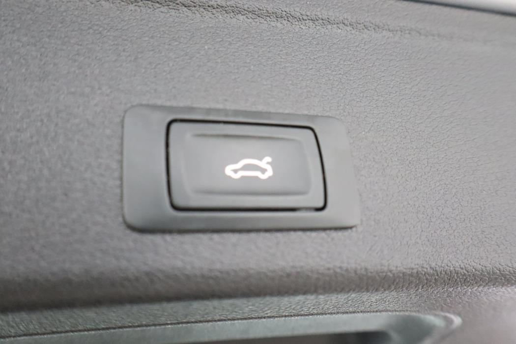 AUDI A4 2018