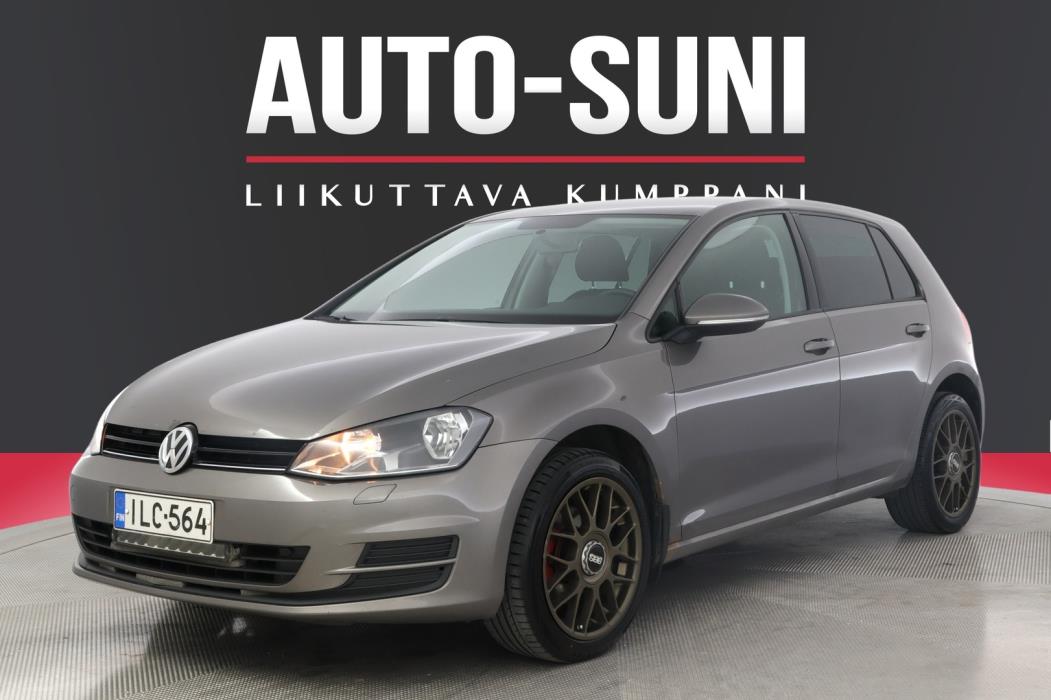 VOLKSWAGEN Golf 2013
