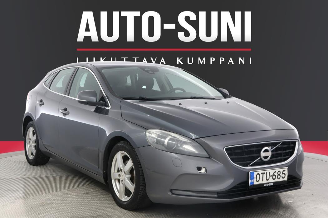 VOLVO V40 2013