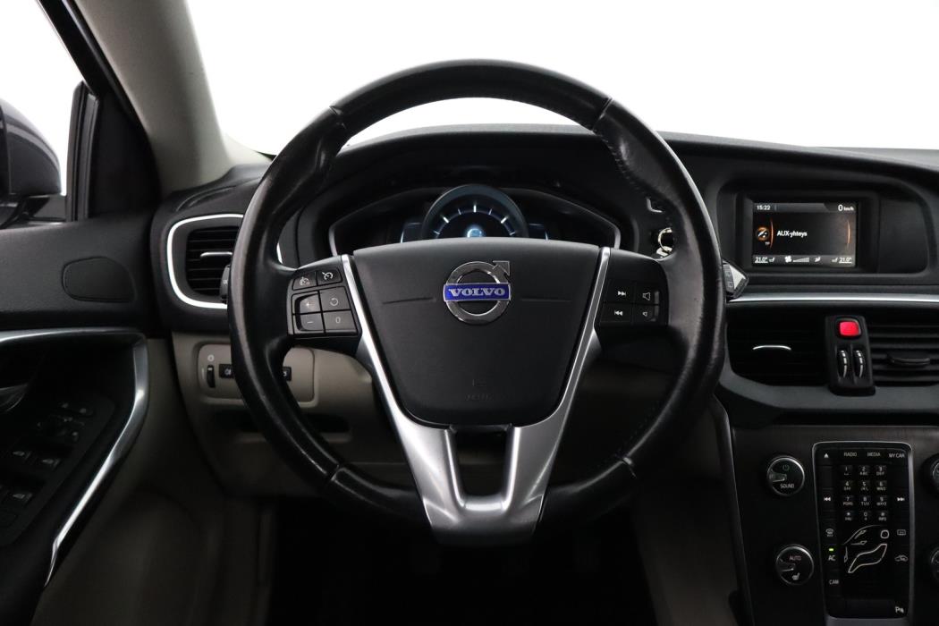 VOLVO V40 2013