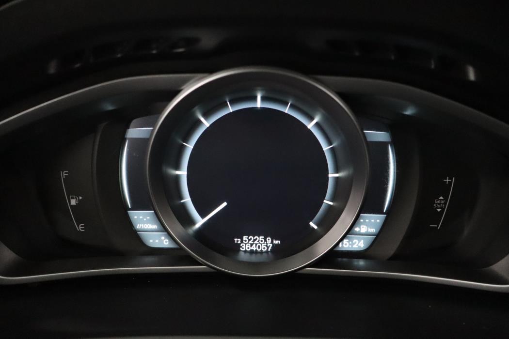 VOLVO V40 2013