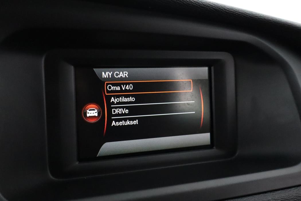 VOLVO V40 2013