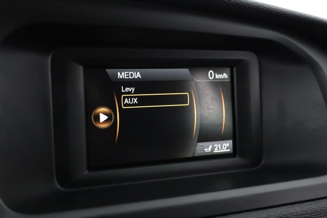 VOLVO V40 2013