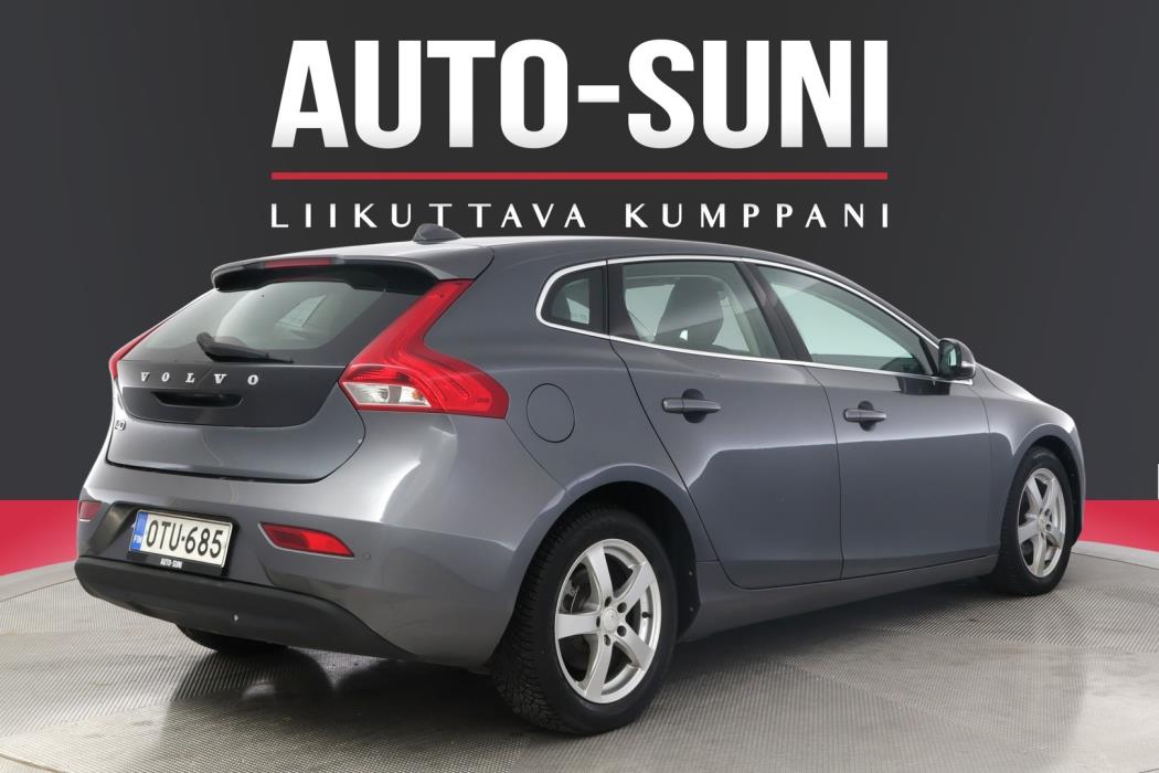 VOLVO V40 2013