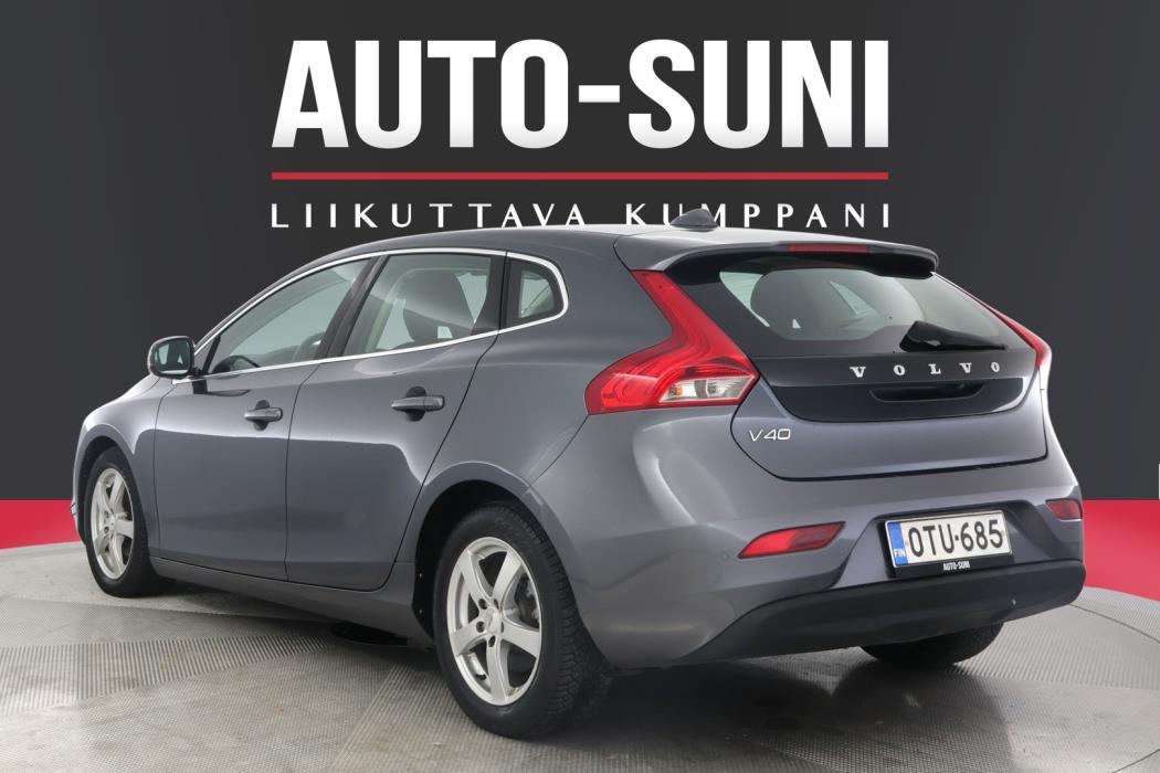 VOLVO V40 2013