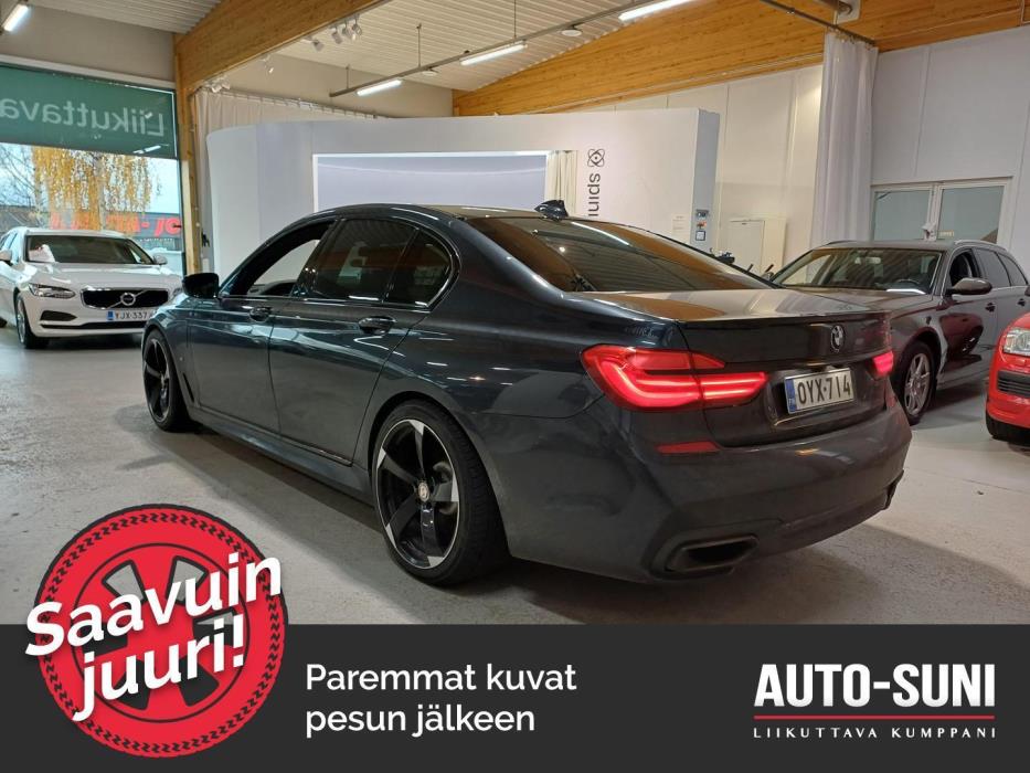 BMW 740 2018