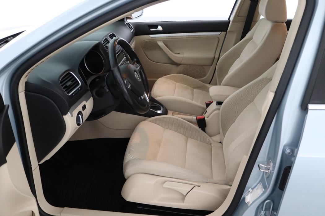 VOLKSWAGEN Golf 2011