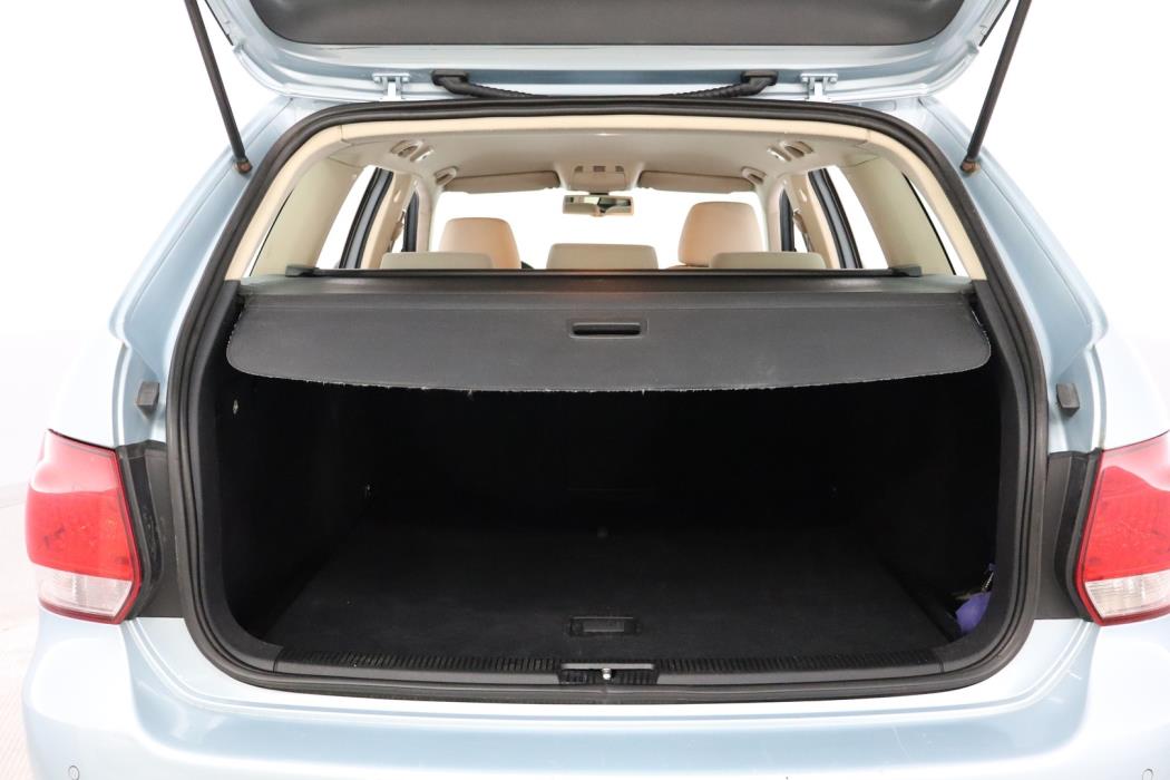 VOLKSWAGEN Golf 2011