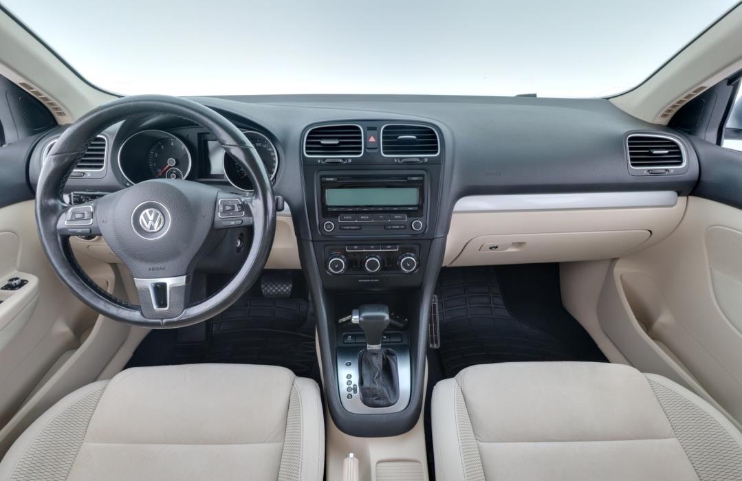 VOLKSWAGEN Golf 2011